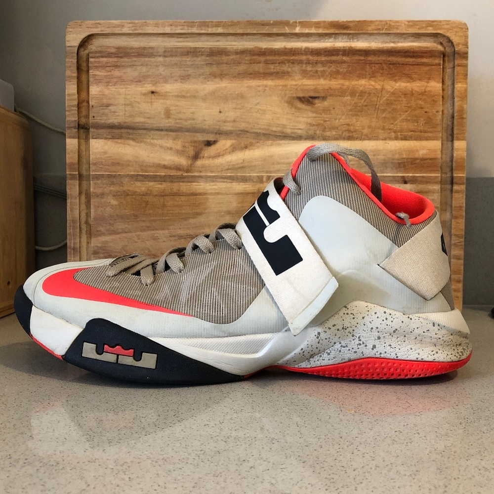 Nike Lebron James Soldier 6 Shoes